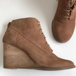 Lucky brand stacked wedge lace up suede booties